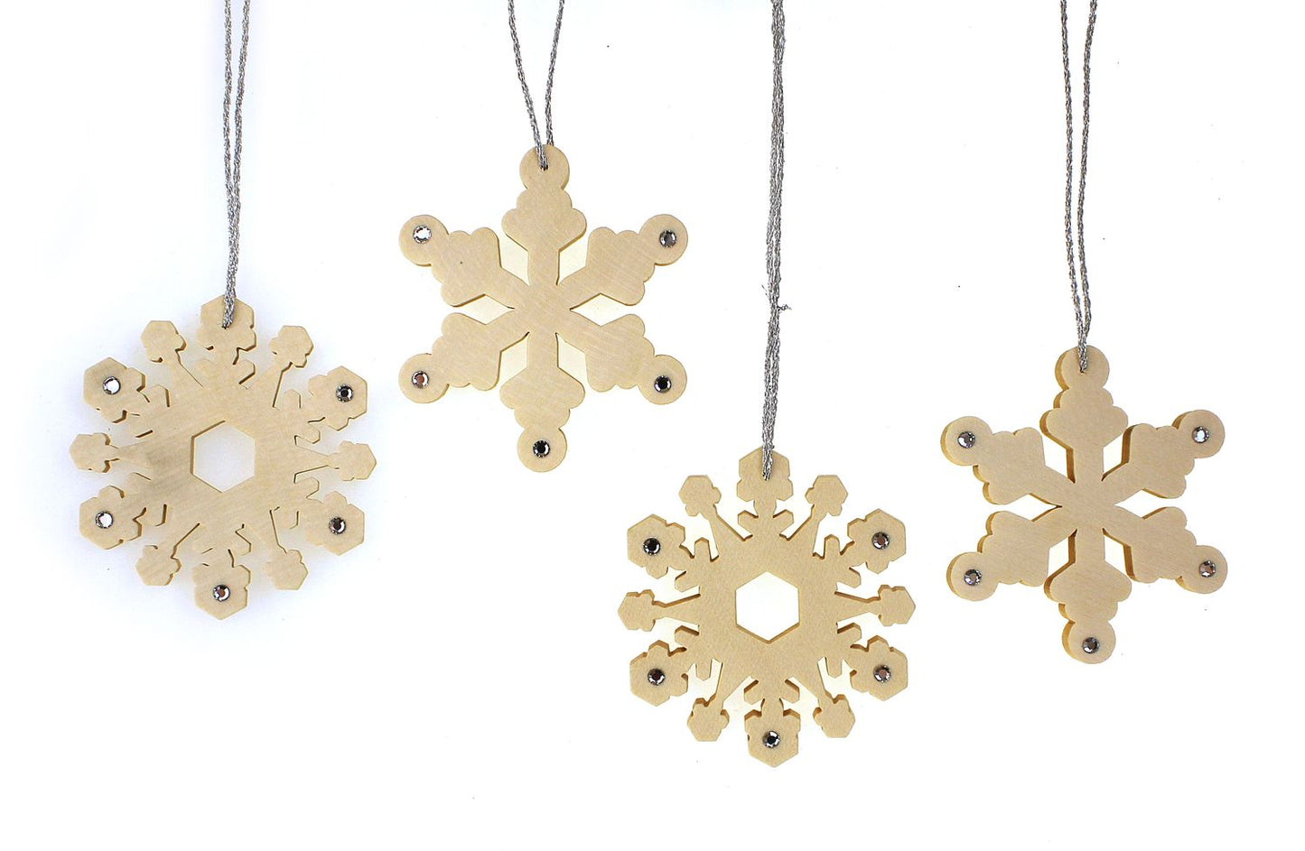 4X Deko Anhänger Schneeflocke Stern je 5,5 cm, Ahorn Holz Natur Swarovski Elements Strassstein, Holzdeko Holzanhänger Baumschmuck Fensterdeko Winterdeko
